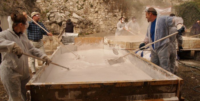 I Benefici della Calce in Agricoltura Biologica